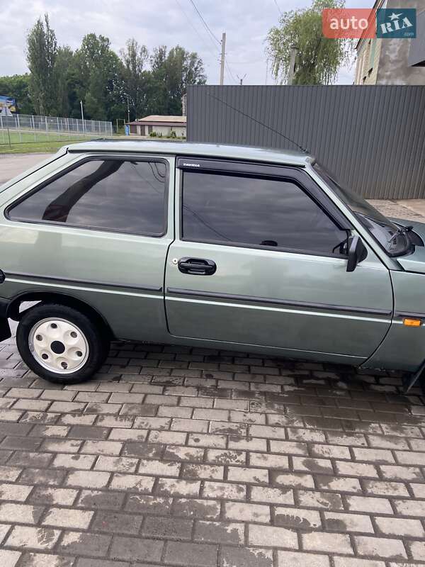 Хетчбек ЗАЗ 1102 Таврія 2006 в Магдалинівці