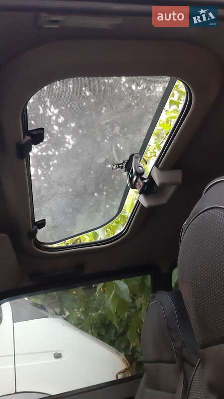 Хэтчбек ЗАЗ 1102 Таврия 2003 в Киеве фото 14 Хэтчбек ЗАЗ 1102 Таврия 2003 в Киеве