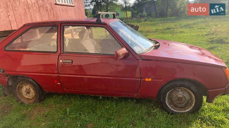 Хэтчбек ЗАЗ 1102 Таврия 1993 в Турке фото 2 Хэтчбек ЗАЗ 1102 Таврия 1993 в Турке