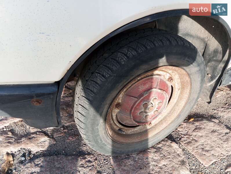 Хэтчбек ЗАЗ 1102 Таврия 1990 в Новоукраинке