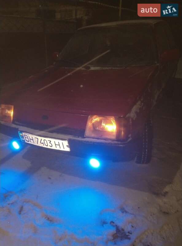 Хетчбек ЗАЗ 1102 Таврія 1998 в Одесі