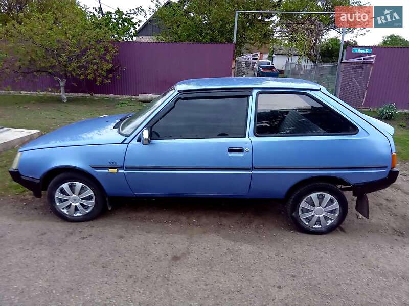 Хетчбек ЗАЗ 1102 Таврія 2001 в Запоріжжі