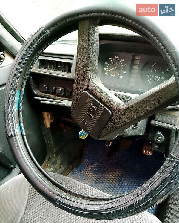 Хетчбек ЗАЗ 1102 Таврія 1993 в Гайсину