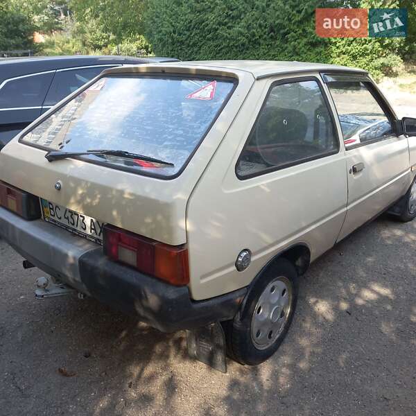 Хэтчбек ЗАЗ 1102 Таврия 1994 в Львове фото 3 Хэтчбек ЗАЗ 1102 Таврия 1994 в Львове