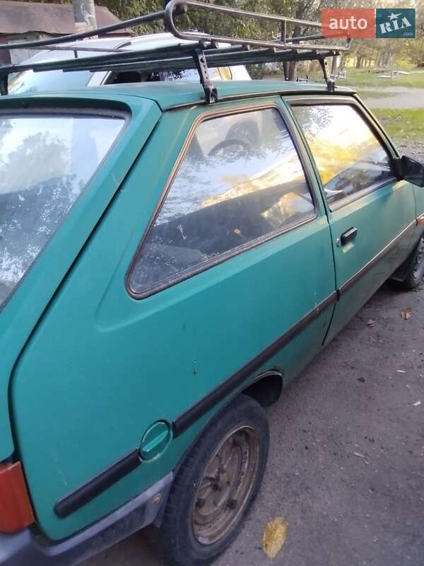 Хэтчбек ЗАЗ 1102 Таврия 1990 в Запорожье