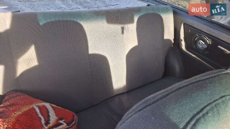 Хетчбек ЗАЗ 1102 Таврія 1992 в Мурованих Курилівцях