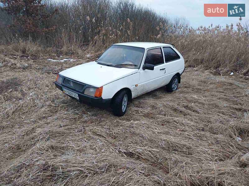 Хэтчбек ЗАЗ 1102 Таврия 2003 в 