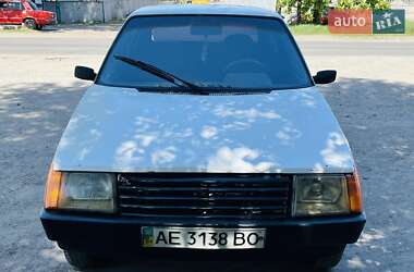 Хетчбек ЗАЗ 1102 Таврія 1993 в Новомосковську