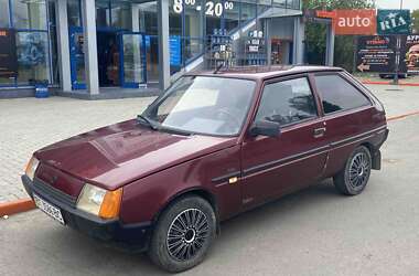 Хетчбек ЗАЗ 1102 Таврія 2001 в Миколаєві