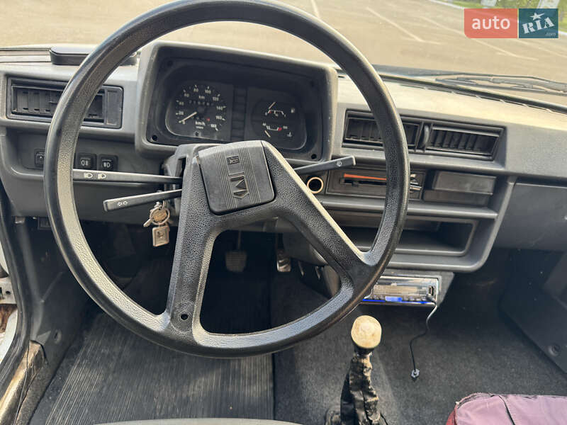Хетчбек ЗАЗ 1102 Таврія 1992 в Броварах фото 5 Хетчбек ЗАЗ 1102 Таврія 1992 в Броварах