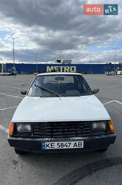 Хэтчбек ЗАЗ 1102 Таврия 1993 в Днепре