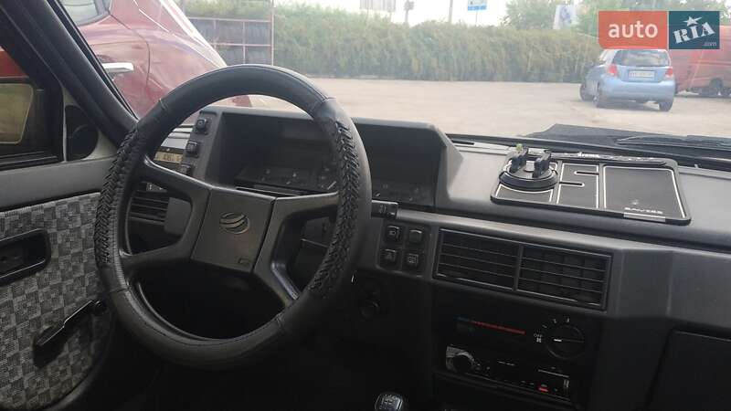 Хэтчбек ЗАЗ 1102 Таврия 2001 в Каменском