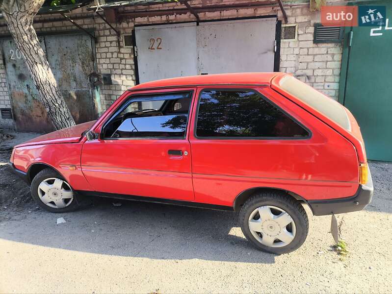 Хэтчбек ЗАЗ 1102 Таврия 1991 в Запорожье