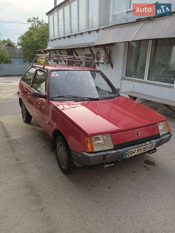 Хэтчбек ЗАЗ 1102 Таврия 1992 в Южном
