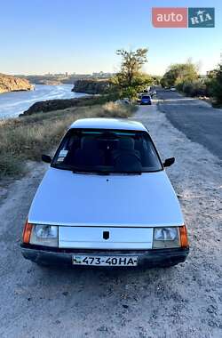 Хэтчбек ЗАЗ 1102 Таврия 1997 в 