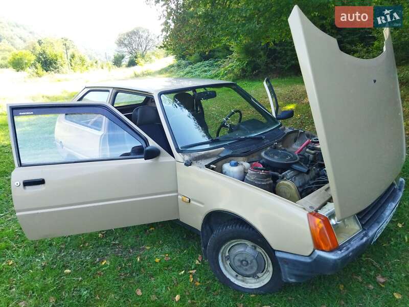 Хэтчбек ЗАЗ 1102 Таврия 1994 в Поляне