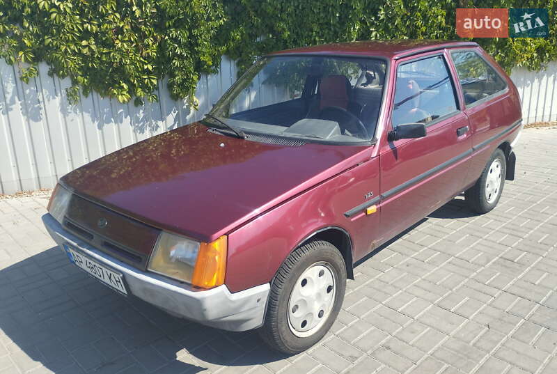 ЗАЗ 1102 Таврия 2001