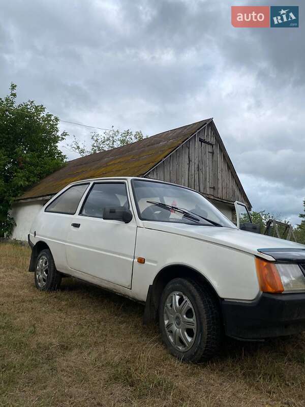 Хетчбек ЗАЗ 1102 Таврія 1997 в Тальному