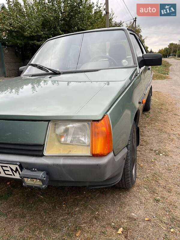 Хетчбек ЗАЗ 1102 Таврія 2006 в Запоріжжі фото 2 Хетчбек ЗАЗ 1102 Таврія 2006 в Запоріжжі