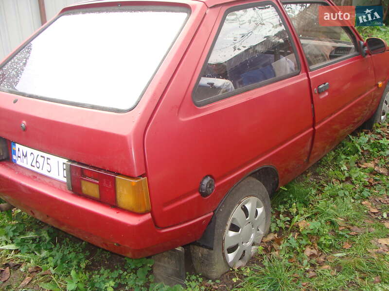 Хэтчбек ЗАЗ 1102 Таврия 1995 в Звягеле фото 2 Хэтчбек ЗАЗ 1102 Таврия 1995 в Звягеле