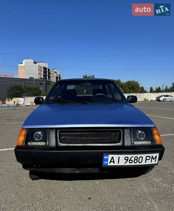 ЗАЗ 1102 Таврія 2000 ЗАЗ 1102 Таврія 2000