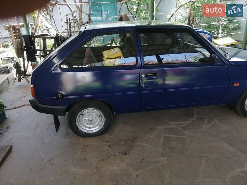 Хэтчбек ЗАЗ 1102 Таврия 1996 в Киеве