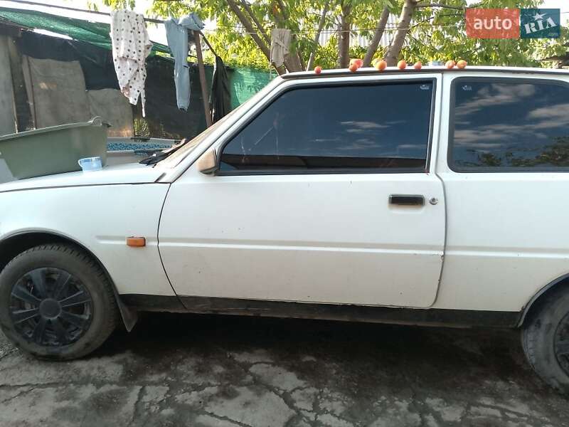 Хэтчбек ЗАЗ 1102 Таврия 1992 в Кривом Роге
