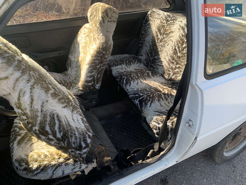 Хэтчбек ЗАЗ 1102 Таврия 1995 в Тетиеве фото 4 Хэтчбек ЗАЗ 1102 Таврия 1995 в Тетиеве