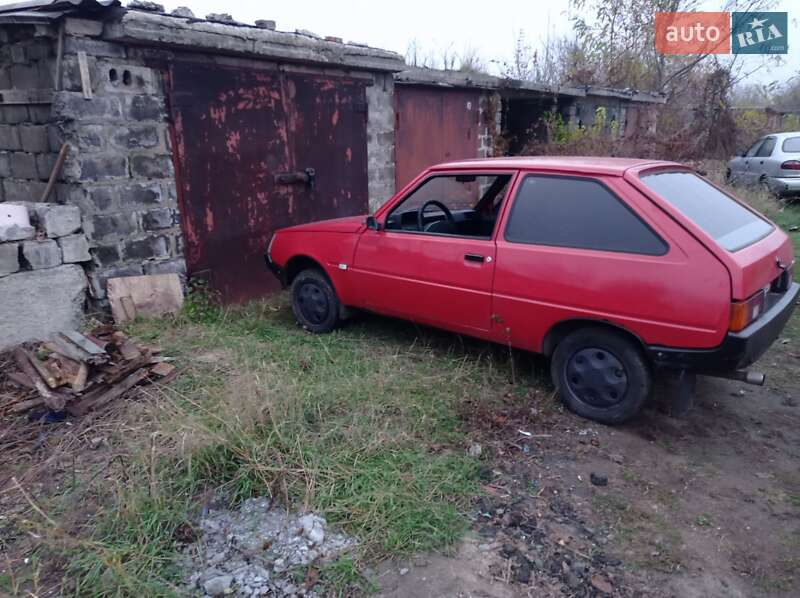 Хетчбек ЗАЗ 1102 Таврія 1995 в Жовтих Водах фото 6 Хетчбек ЗАЗ 1102 Таврія 1995 в Жовтих Водах