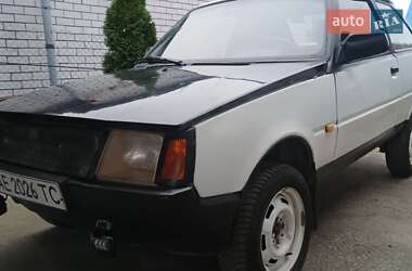 Хетчбек ЗАЗ 1102 Таврія 1992 в Новомосковську