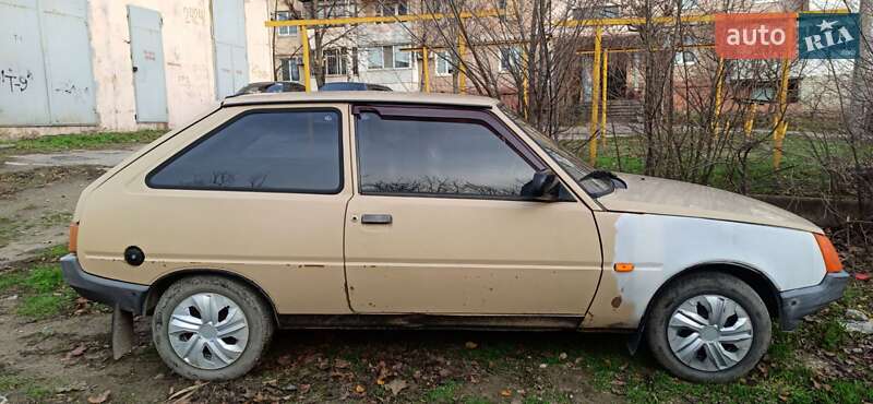 Хетчбек ЗАЗ 1102 Таврія 1993 в Запоріжжі