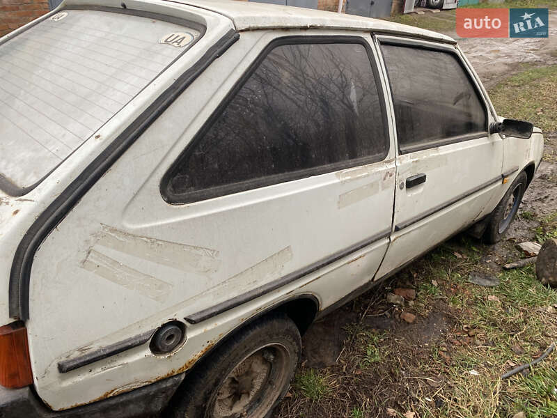 Хетчбек ЗАЗ 1102 Таврія 1994 в Деражні фото 3 Хетчбек ЗАЗ 1102 Таврія 1994 в Деражні