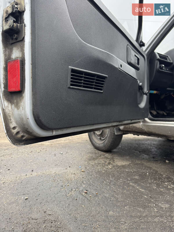 Хетчбек ЗАЗ 1102 Таврія 1997 в Дніпрі фото 9 Хетчбек ЗАЗ 1102 Таврія 1997 в Дніпрі