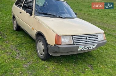 Хэтчбек ЗАЗ 1102 Таврия 1993 в Рудки