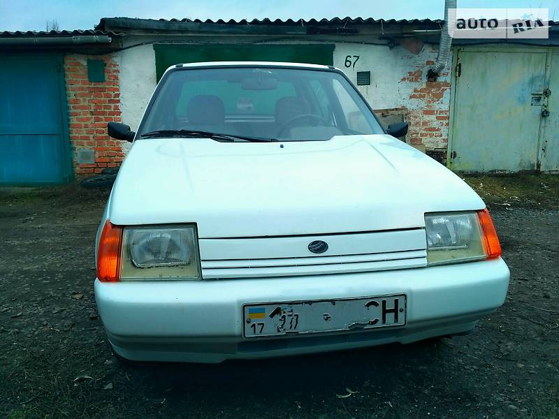 Лифтбек ЗАЗ 1103 Славута 2003 в Хороле