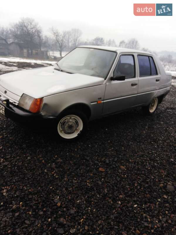 Хетчбек ЗАЗ 1103 Славута 2003 в Іршаві