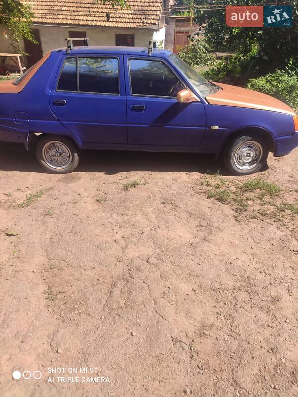 Лифтбек ЗАЗ 1103 Славута 2003 в Кривом Роге