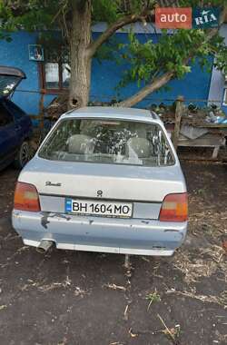 Седан ЗАЗ 1103 Славута 2004 в 