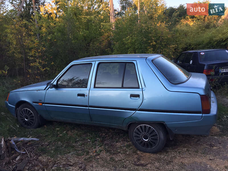 Ліфтбек ЗАЗ 1103 Славута 2004 в Запоріжжі