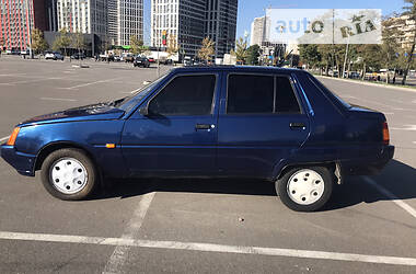 Хэтчбек ЗАЗ 1103 Славута 2004 в 