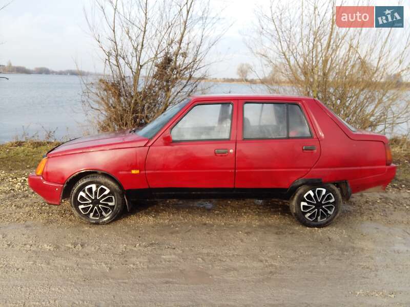 Седан ЗАЗ 1103 Славута 2003 в Хмельницькому