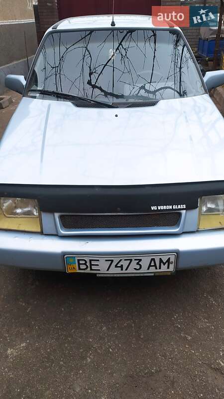 Лифтбек ЗАЗ 1103 Славута 2004 в Вознесенске