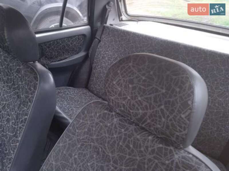 Седан ЗАЗ 1103 Славута 2004 в Кривому Розі
