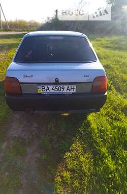 Лифтбек ЗАЗ 1103 Славута 2006 в 