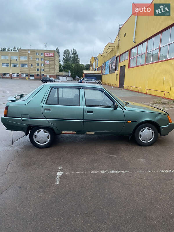 Ліфтбек ЗАЗ 1103 Славута 2006 в Житомирі