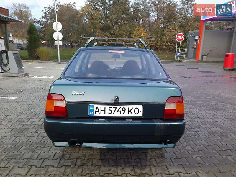 Ліфтбек ЗАЗ 1103 Славута 2004 в Вінниці