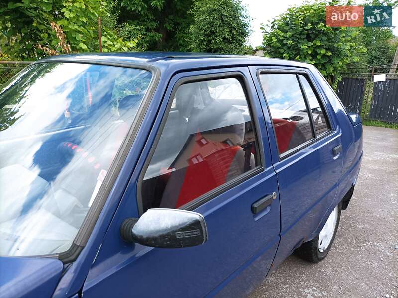 Ліфтбек ЗАЗ 1103 Славута 2004 в Івано-Франківську