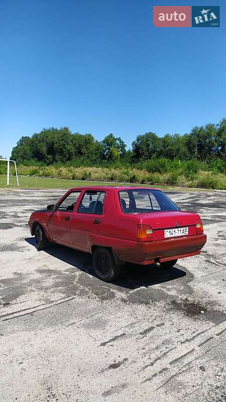 Лифтбек ЗАЗ 1103 Славута 2005 в Днепре