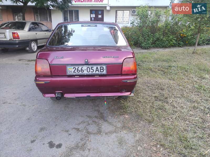 Лифтбек ЗАЗ 1103 Славута 2000 в Днепре фото 5 Лифтбек ЗАЗ 1103 Славута 2000 в Днепре