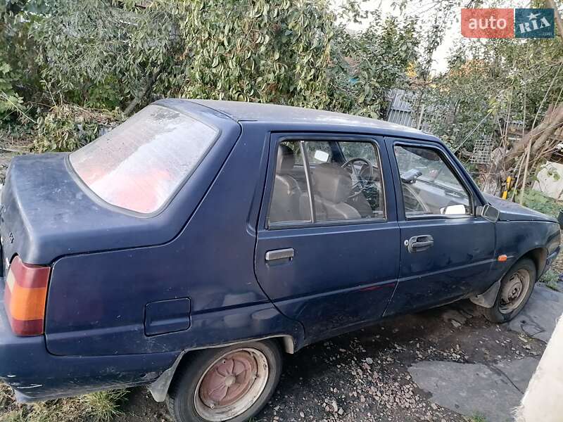 Ліфтбек ЗАЗ 1103 Славута 2004 в Андрушівці